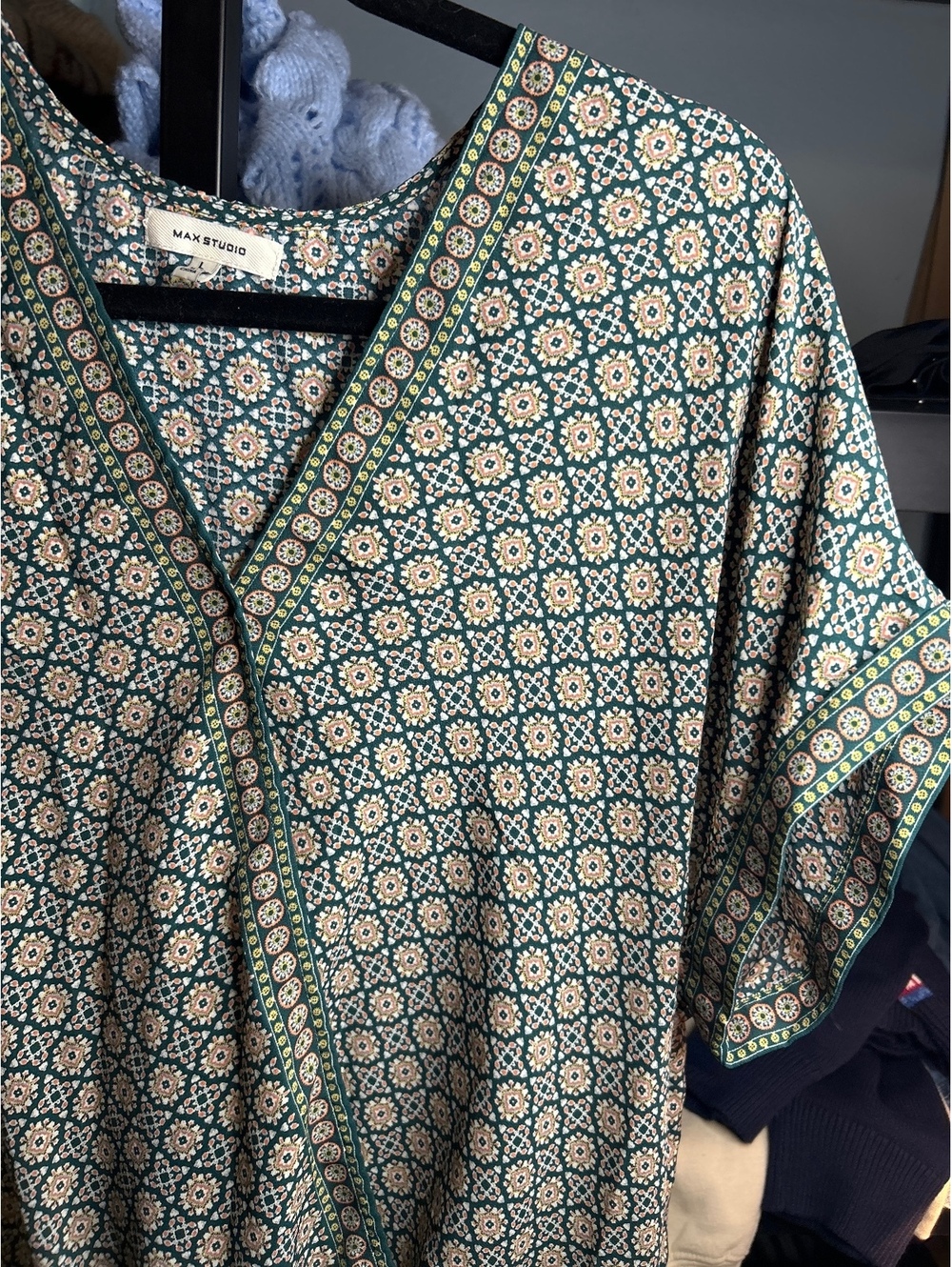 Max Studio Geometric Print Blouse Size Large